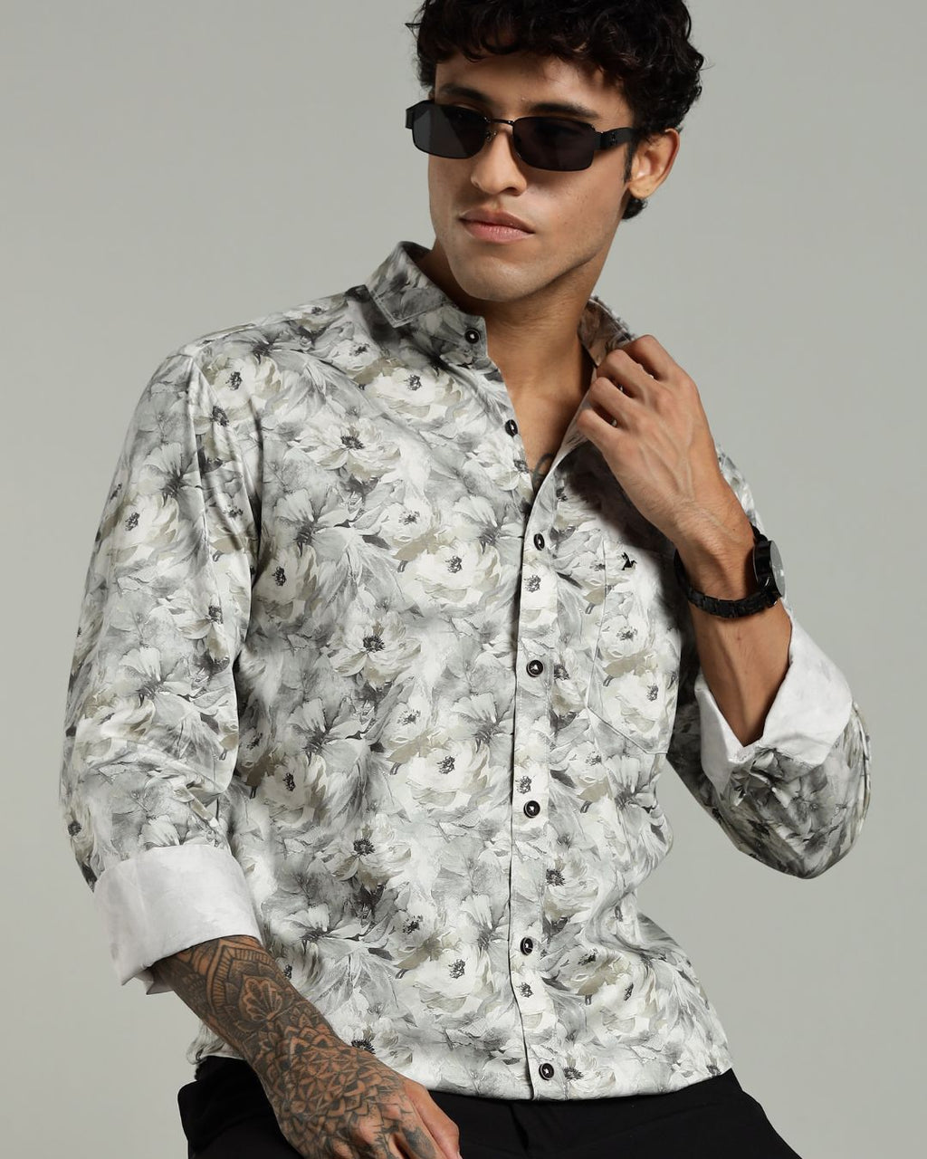 White and Green Floral Print -Full-Stain Proof